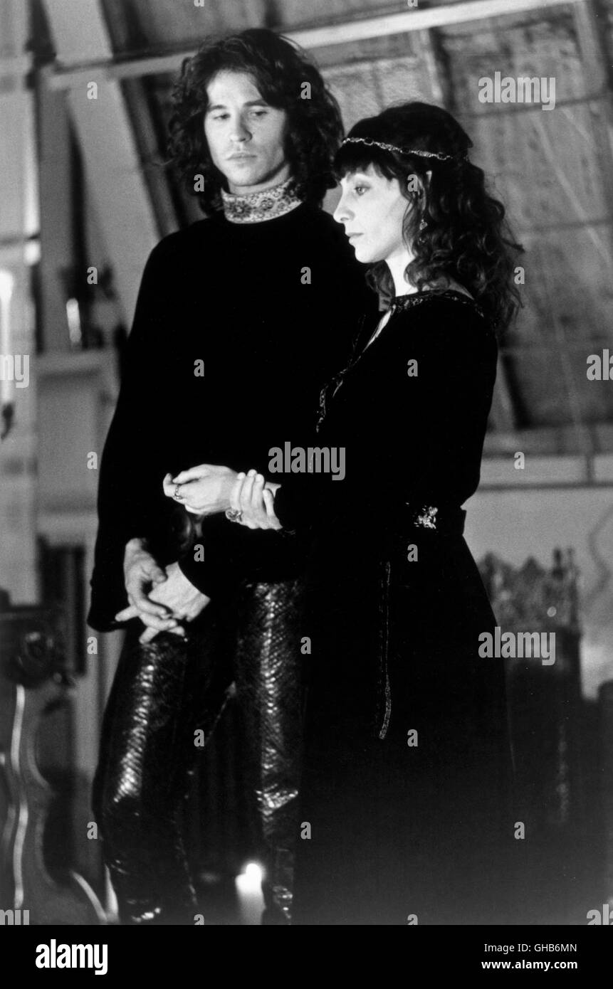 Les portes USA 1991 Oliver Stone Jim Morrison (VAL KILMER) und Patricia Kennealy (KATHLEEN QUINLAN) Régie : Oliver Stone Banque D'Images
