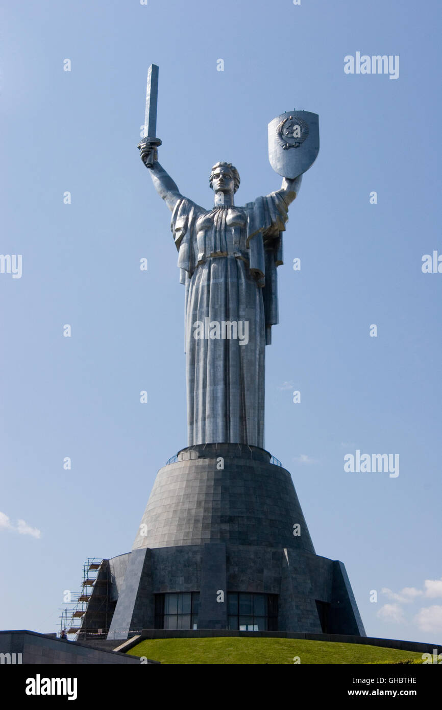 Statue monumentale de la mère patrie à Kiev, la sculpture construit par Yevgeny Vuchetich et consacré la grande guerre patriotique, op Banque D'Images