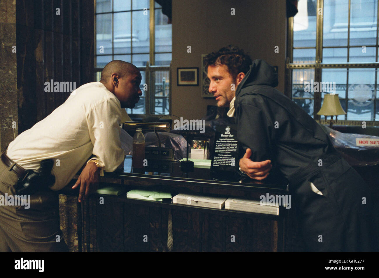 À l'intérieur de l'homme USA 2006 Spike Lee Denzel Washington (Keith Frazier), CLIVE OWEN (Dalton Russell) Régie : Spike Lee Banque D'Images