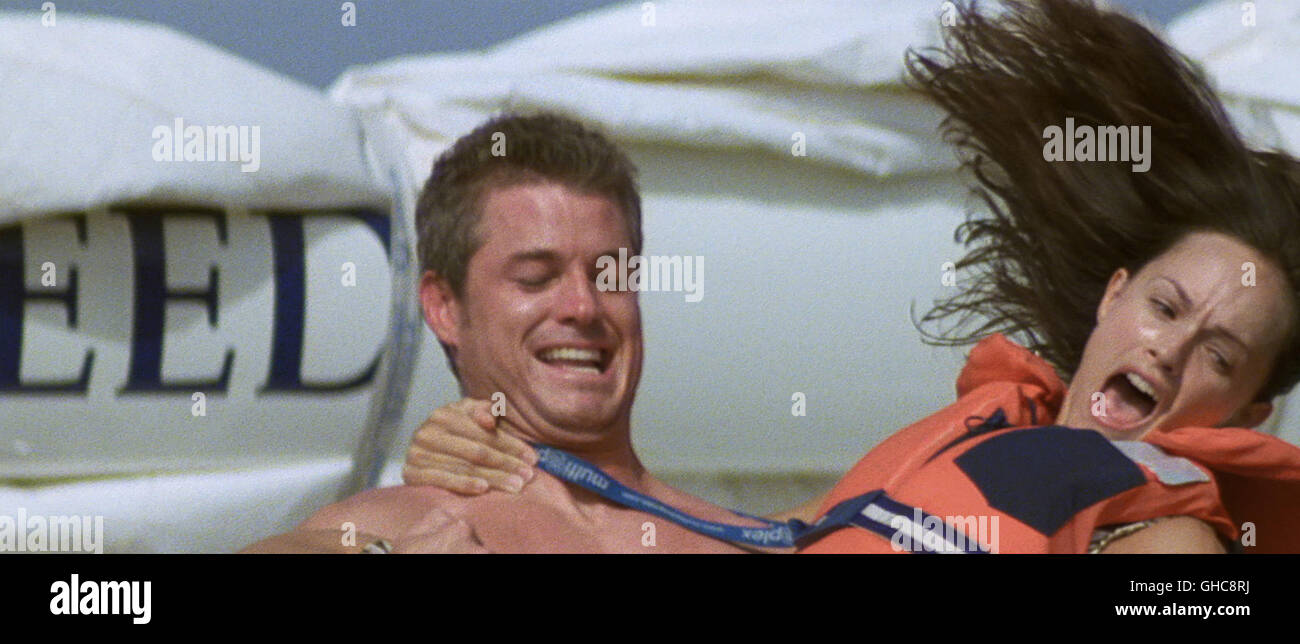L'EAU LIBRE 2 D 2005 Hans Horn Dan (ERIC DANE) mit der springt entsetzten Amy (SUSAN PEUT PRATT) ins Meer. Regie : Hans Horn Banque D'Images