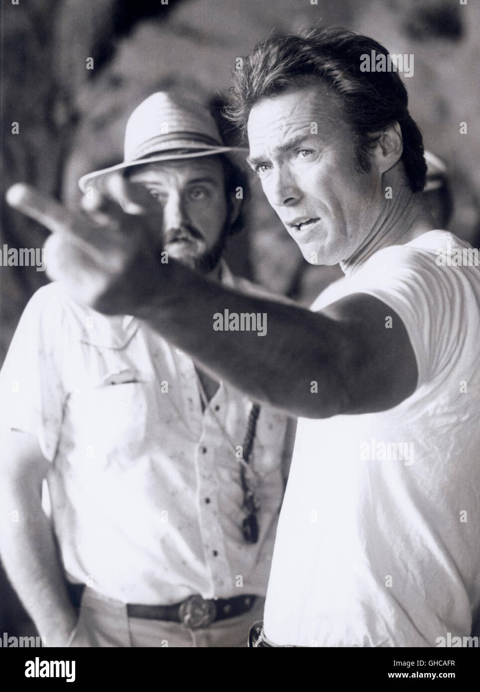 Le Gant USA 1977 Clint Eastwood Clint Eastwood sur le tournage. Regie : Clint Eastwood Banque D'Images
