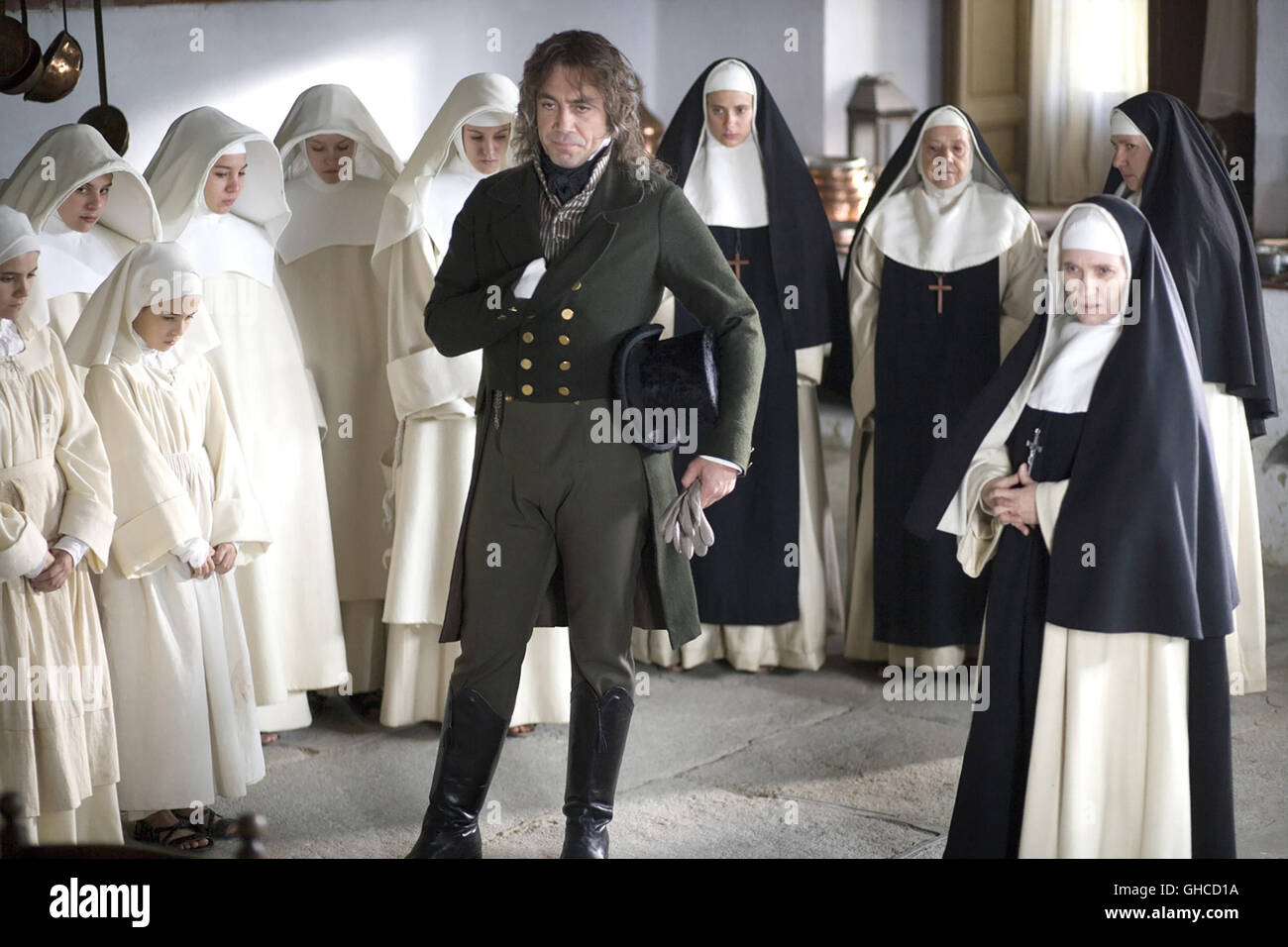 GOYAS GEISTER Fantômes Goyas Spanien 2006 Milos Forman Lorenzo (Javier Bardem) avec des religieuses. Regie : Milos Forman aka. Goyas Ghosts Banque D'Images