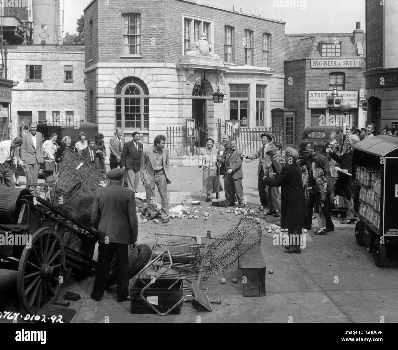 Le Stitch in Time UK 1955 Alexander Mackendrick sur l'ensemble de Ladykillers, pris à Ealing Studios. Regie : Alexander Mackendrick Banque D'Images