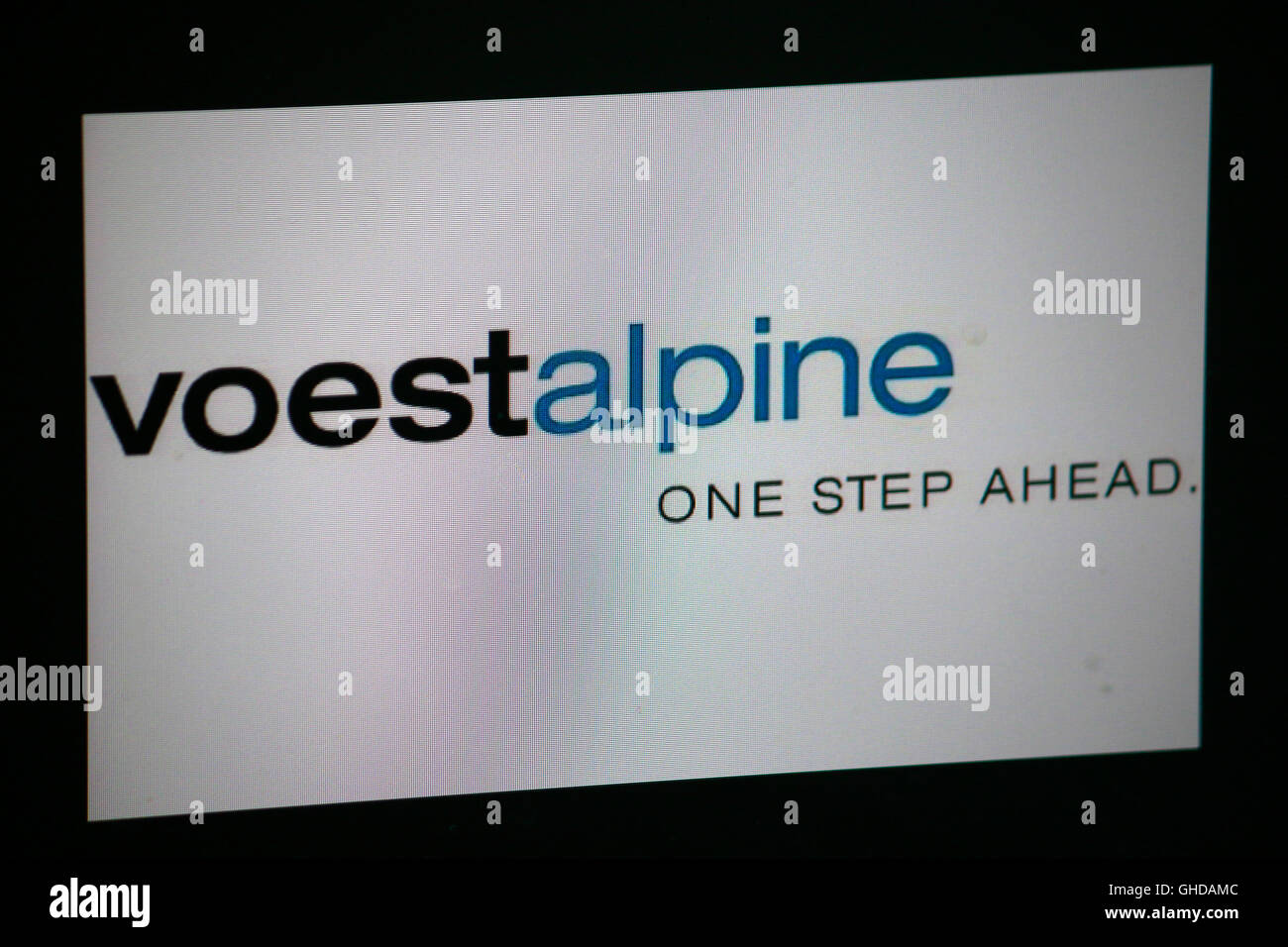 Loge der Marke "Voest Alpine", Berlin. Banque D'Images