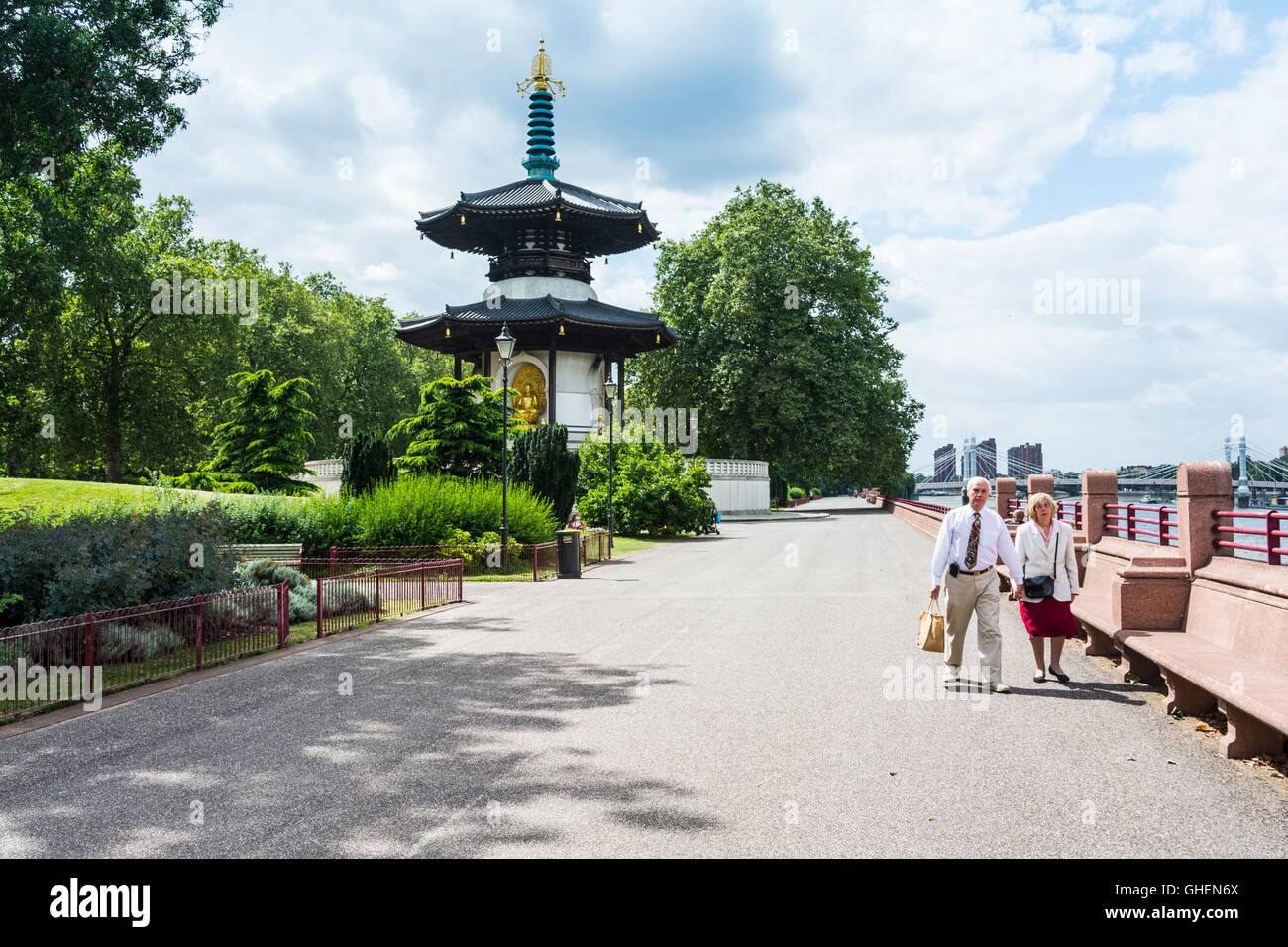 La Pagode de la paix bouddhiste dans Battersea Park, Londres, UK Banque D'Images