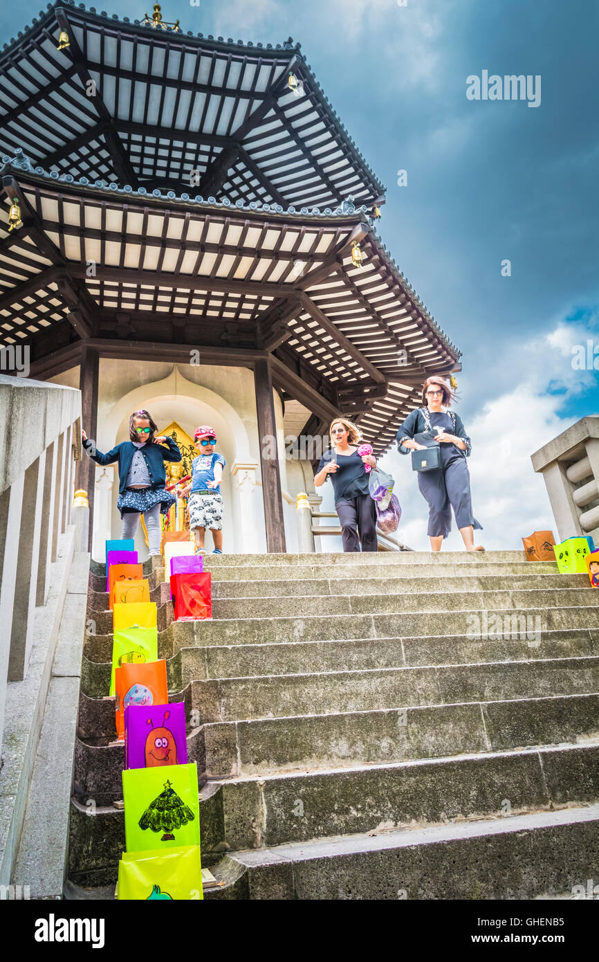 La Pagode de la paix bouddhiste dans Battersea Park, Londres, UK Banque D'Images