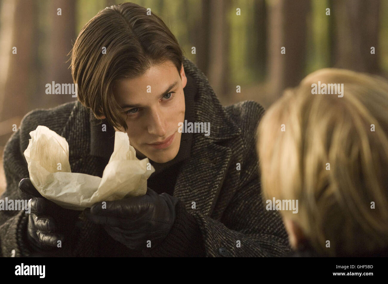 HANNIBAL RISING - WIE ALLES BEGANN Hannibal Rising Frankreich/GB/USA 2007 Peter Webber Hannibal Rising / Hannibal Lecter (Gaspard Ulliel) Régie : Peter Webber aka. Hannibal Rising Banque D'Images