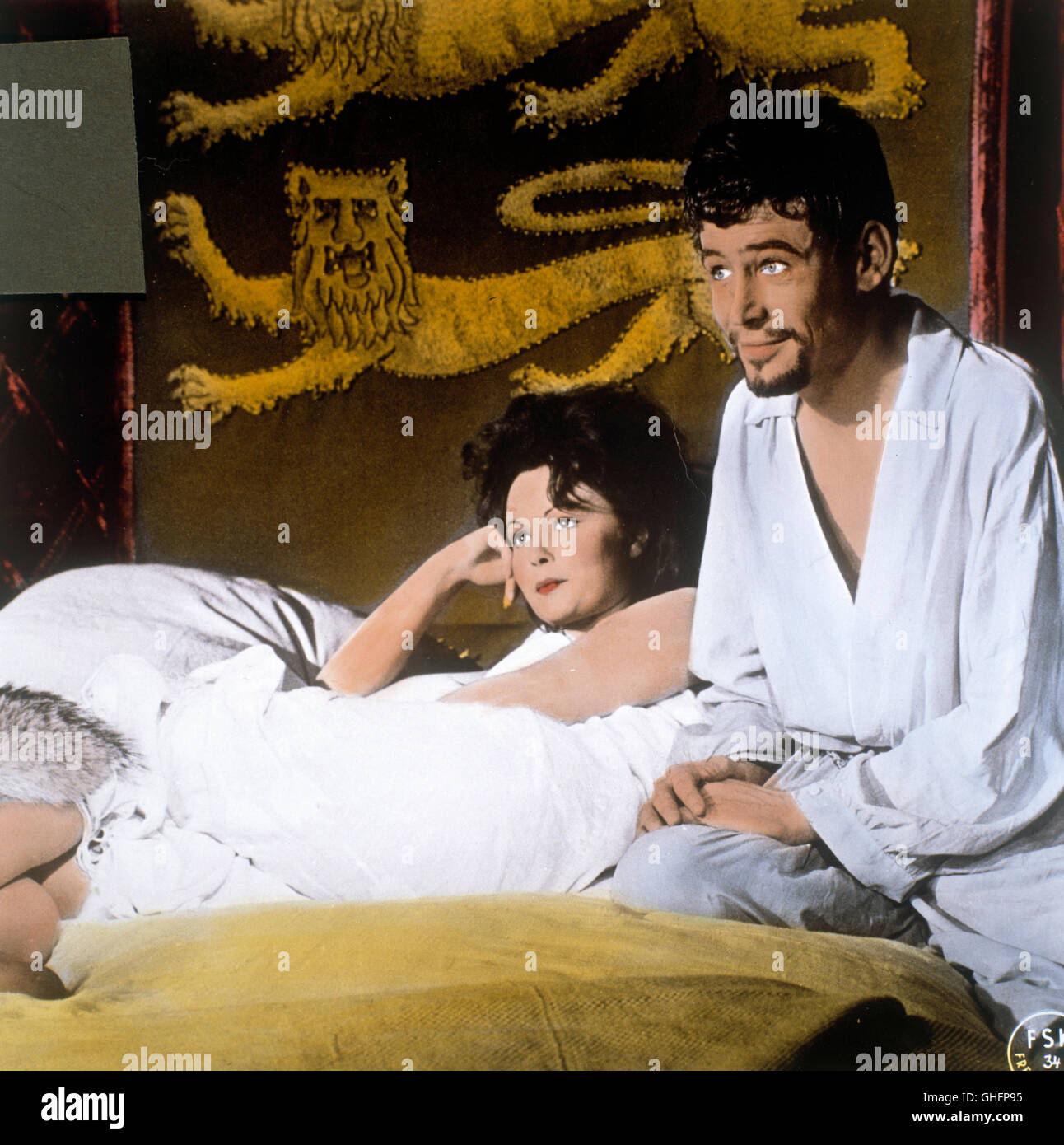 BECKET UK/USA 1964 Peter Glenville SIAN PHILLIPS (Concubine Gwendolen) et Peter O'TOOLE (le Roi Henry II) Régie : Peter Glenville Banque D'Images