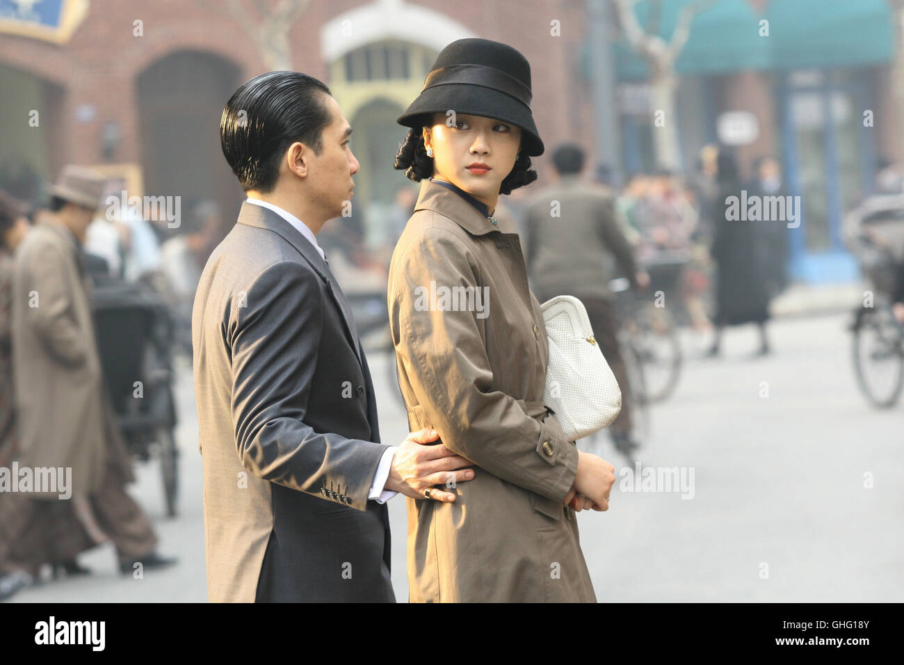 Gefahr und Begierde / TONY LEUNG (Yi) et TANG WEI (Wang Jiazhi/Mak Tai Tai) Régie : Ang Lee aka. Lust, Caution / Se, Jie Banque D'Images