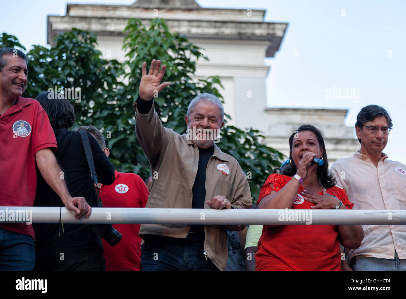 Campinas, São Paulo, Brésil. 28 Sep, 2016. L'ancien Président du Brésil, Luiz Inacio Lula da Silva s'exprime à l'événement d'une campagne électorale ou le Parti des travailleurs (PT). Lula a été récemment accusé de corruption par les procureurs à l'opération lavage de voitures. Credit : Gábor Basch/Alamy Live News Banque D'Images