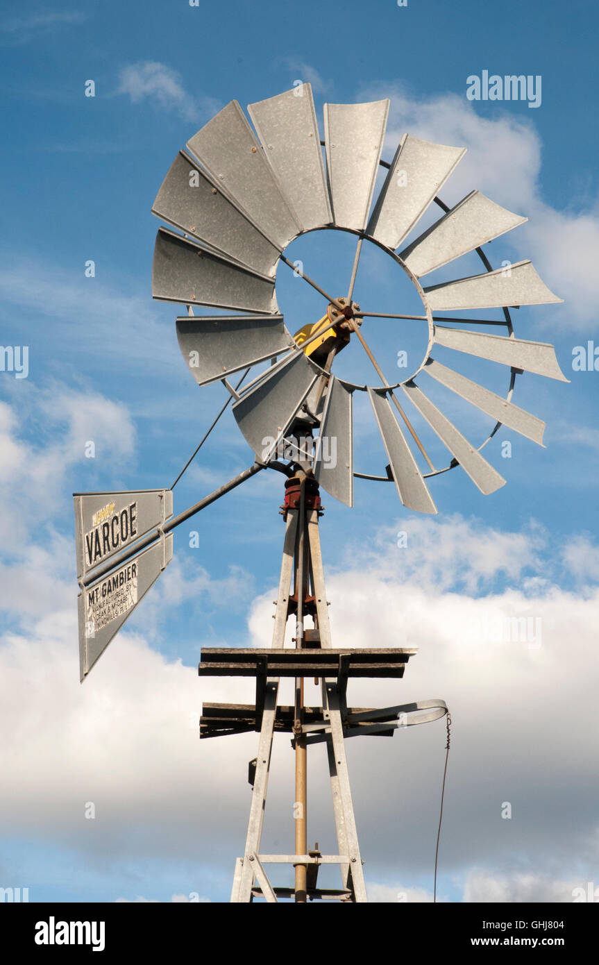 Moulin fonctionnant dans Westgate Park, Fishermans Bend, Melbourne Banque D'Images