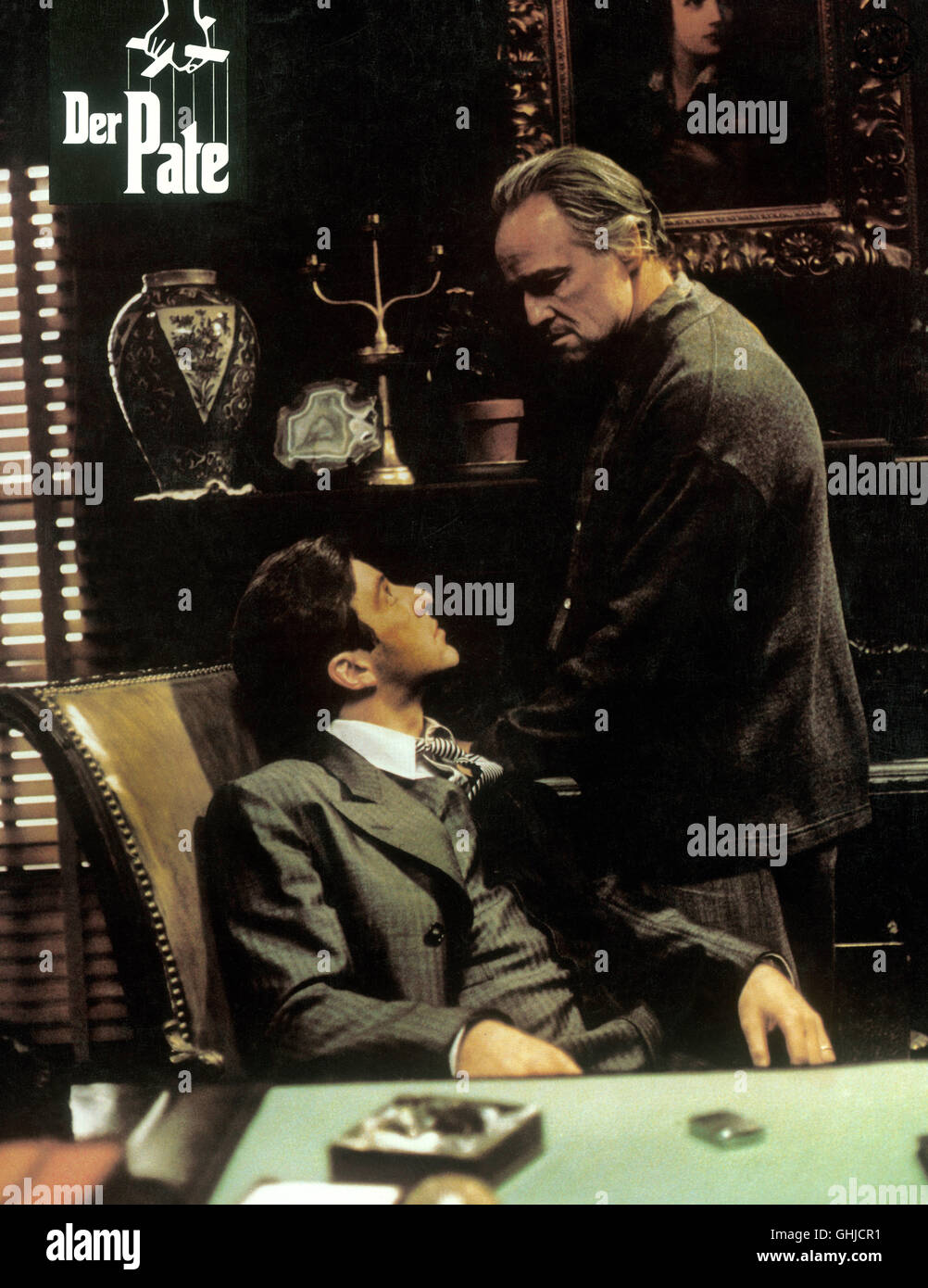MIchael Corleone (Al Pacino), Marlon Brando (mafia boss Don Vito Corleone) Régie Francis Ford