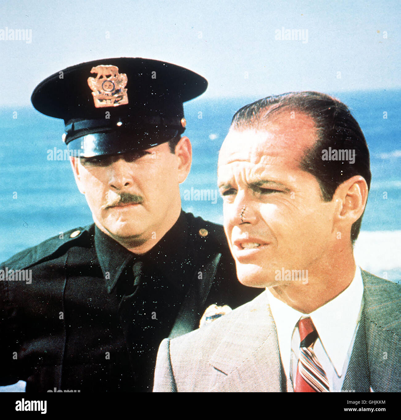 Privatdetektiv Gittes (Jack Nicholson) soll Hollis Mulwray im Auftrag einer  Unbekannten überwachen. Als dieser umgebracht wird, Gittes kommt auf die  Spur von Korruptionsaffäre. Regie : Roman Polanski aka. Chinatown Photo  Stock - Alamy