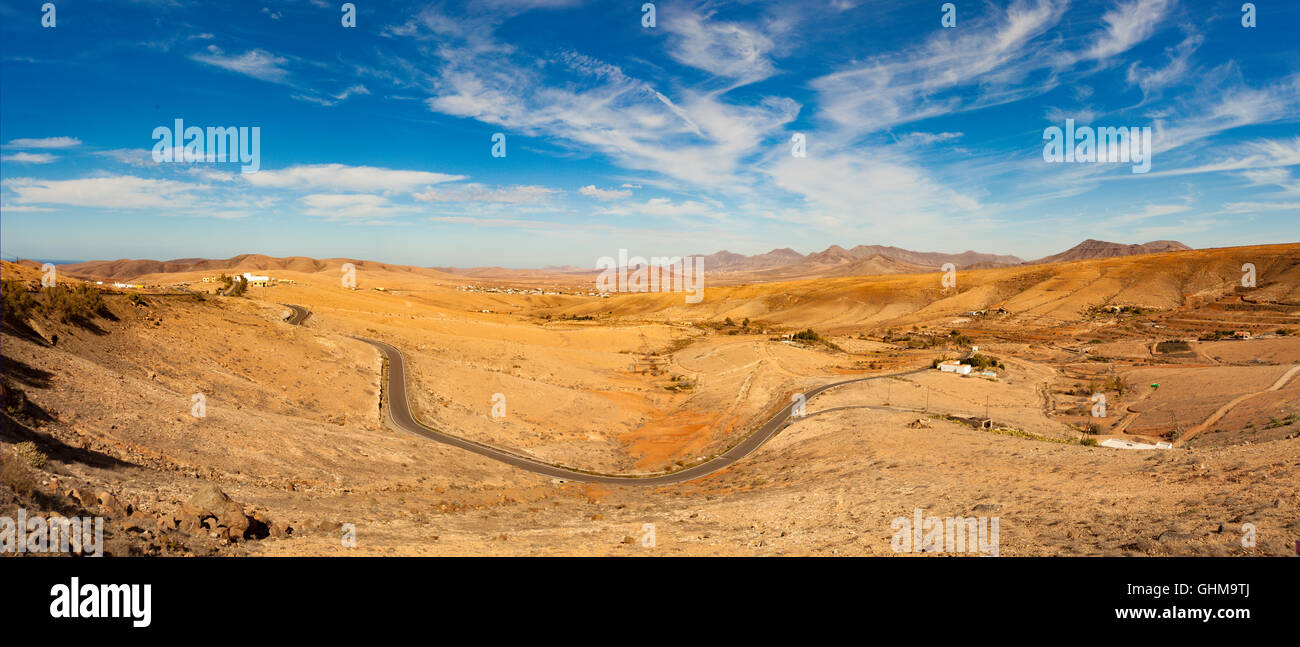 Panorama d'un paysage volcanique, Fuerteventura, Îles Canaries, Espagne Banque D'Images