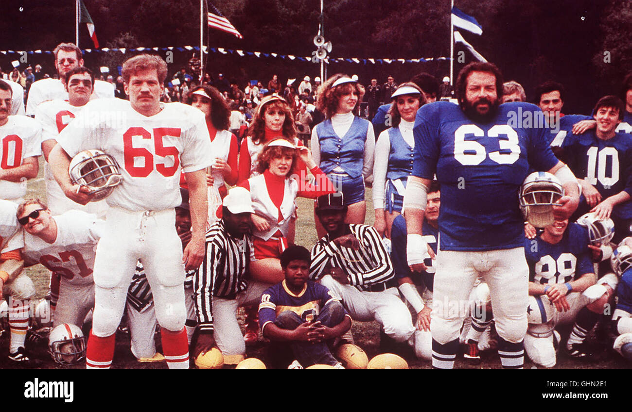 Sie Nannten Ihn Mucke Lo Chiamavano Bulldozer Italien Brd 1978 Michele Lupo Voir Raimund Harmstorf Mit Und Ein Bud Spencer Gewichtiger Arbeitsloser Fischer Bud Spencer Baut Einheimische Jugendliche Zu Einer Footballmannschaft Rauflustige