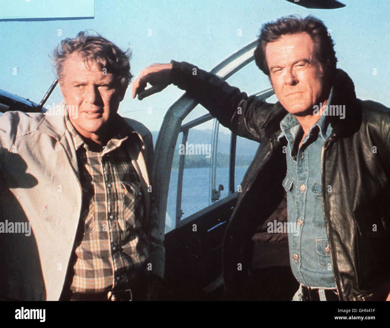 Nach der schweren Regenfällen bricht Staudamm über dem Städtchen Brownsville. Bürgermeister der sich. geweigert Flutschleusen öffnen, die zu lassen ... Voir mit Paul Blake (MARTIN MILNER) und Steve Brannigan (ROBERT CULP). Regie : Earl Bellamy aka. Flood Banque D'Images