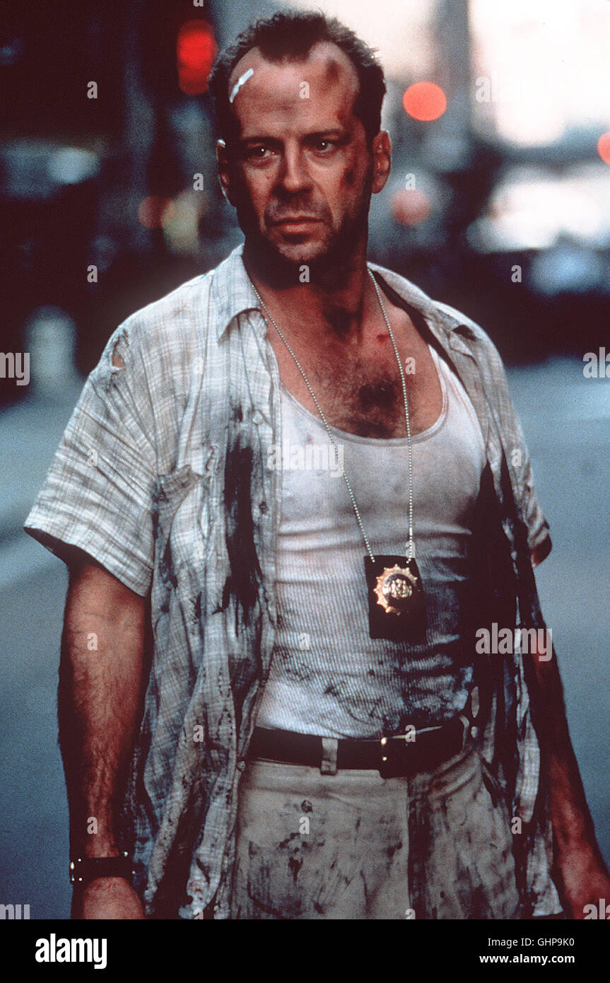 Die Hard With A Vengeance Die Hard with a venegeance John McClane (Bruce Willis) bekommt es diesmal mit einem mysteriösen Hightech-Terroristen namens Simon zu tun, der in ganz Manhatten tödliche image Bomben hat. Hilfe erhält John von dem schwarzen Ladenbesitzer Zeus... Regie : John McTiernan aka. Die Hard With A Vengeance Banque D'Images