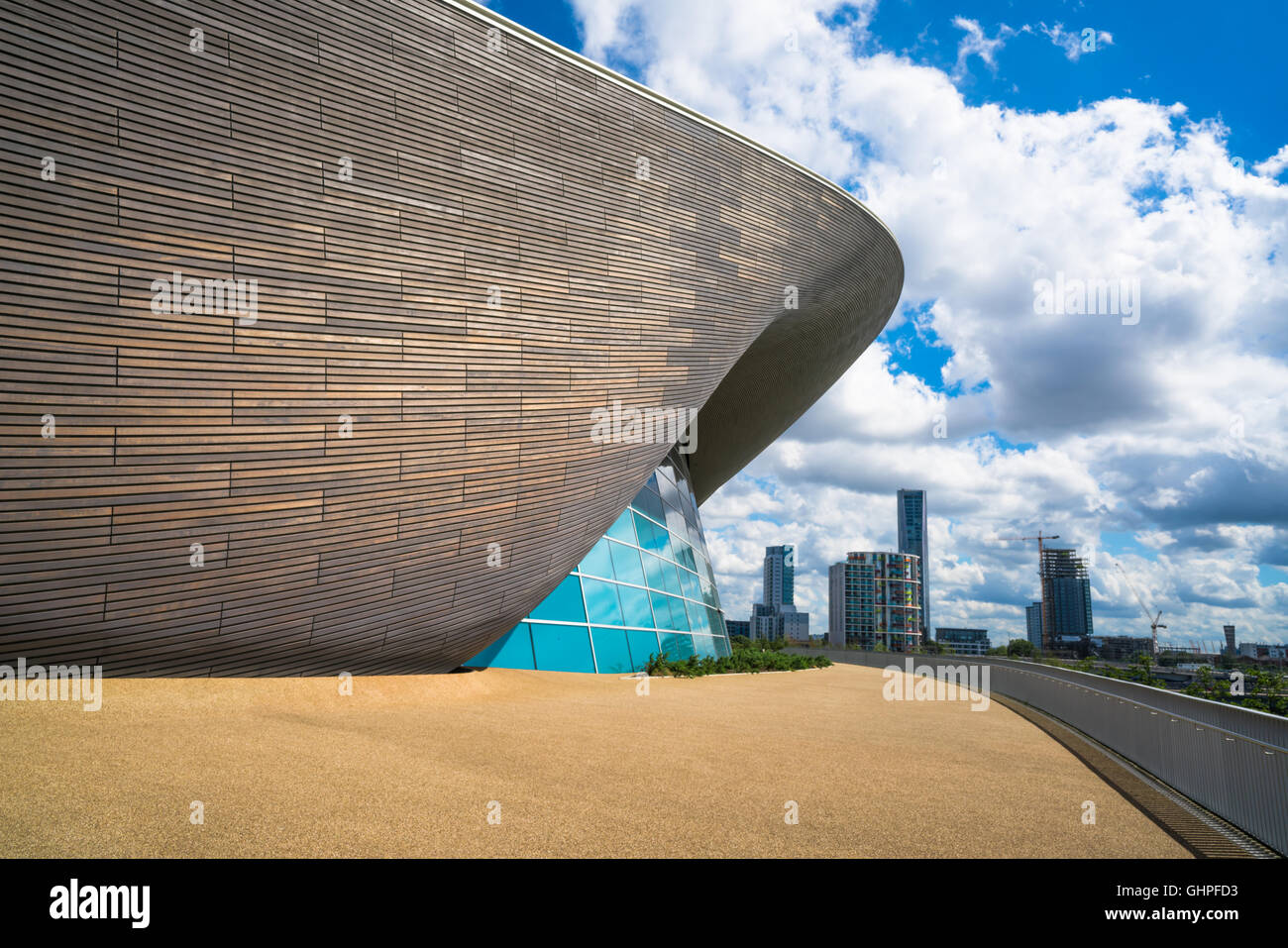 Centre aquatique de Londres conçu par Zaha Hadid Architects à Queen Elizabeth Olympic Park, London,UK Banque D'Images