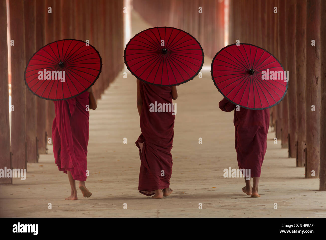 La vie de l'Asie, un moine Bouddhiste en Birmanie. Banque D'Images