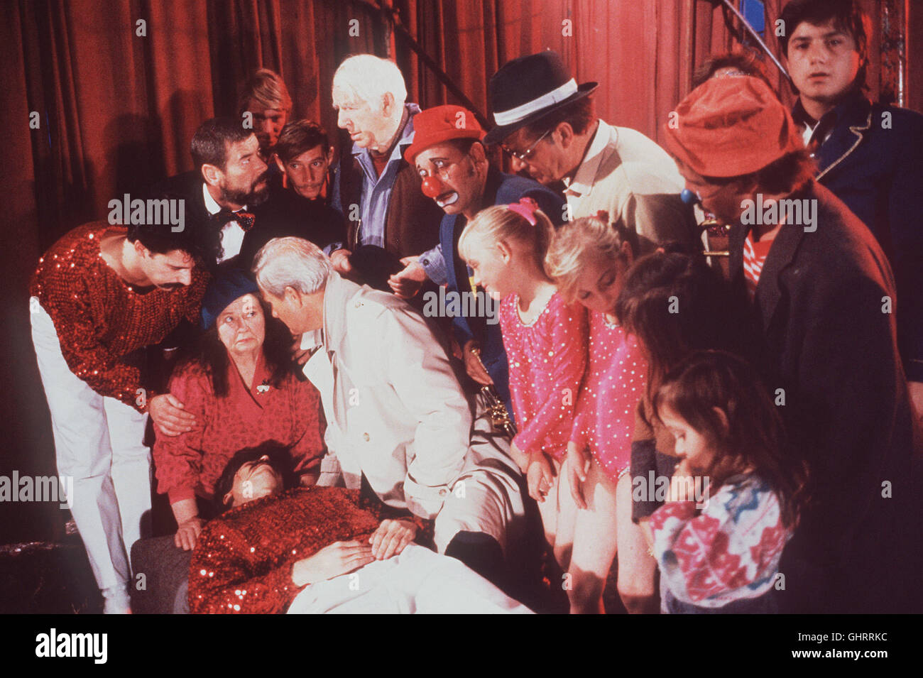 SOKO 5113- voir mit MICHAEL HERZOG GERNOT DUDA TANA SCHANZARA HERWIG KUEHR Dr. BENNO HATTESEN aka. Artistengepäck Banque D'Images