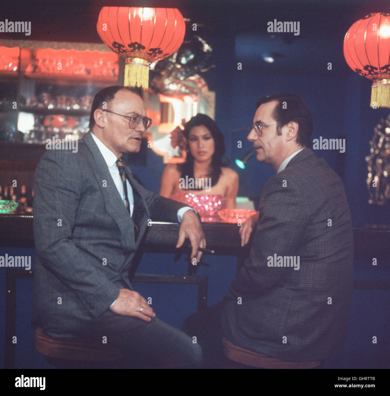 SOKO 5113- Foto vlnr. : voir mit WERNER KREINDL, ANKIE BELKE und Horst Schickl (WILFRIED KLAUS). aka. Das Versprechen Banque D'Images