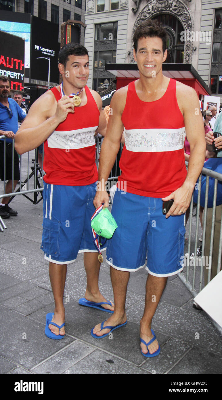 New York, USA. 11 août, 2016. Gio Benitez, Rob Marciano à Good Morning America pour aller de l'or Jeux GMA à New York. NY 11 août 2016. Credit : MediaPunch Inc/Alamy Live News Banque D'Images