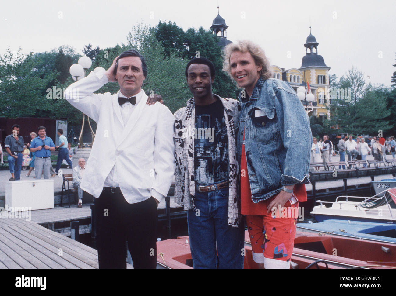 ZÄRTLICHE CHAOTEN- THOMAS GOTTSCHALK - Ricky MICHAEL WINSLOW - Walker HELMUT FISCHER - Schmidgruber Regie : Franz Josef Gottlieb Banque D'Images