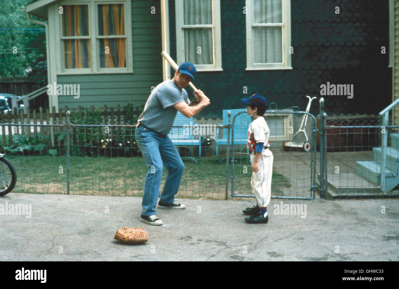 Fréquence Frank Sullivan (Dennis Quaid), Johnny Sullivan (DANIEL HENSON) Régie : Gregory Hoblit aka. Fréquence Banque D'Images