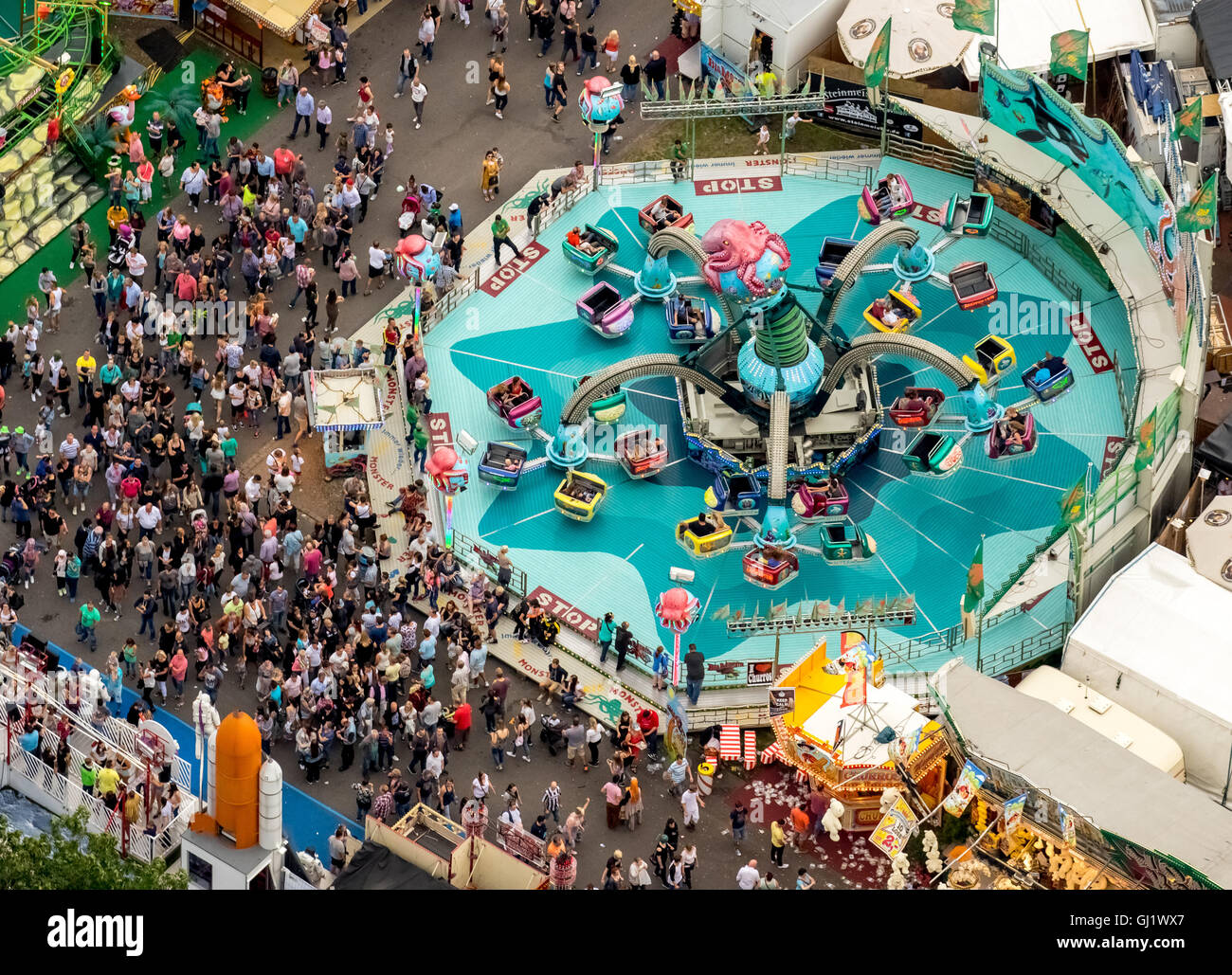 Vue aérienne, gros monstre Raoul Hermann Krameyer, Octopus, Carousel, ride, Cranger Kirmes 2016 plus grand festival folklorique dans la Ruhr, Banque D'Images