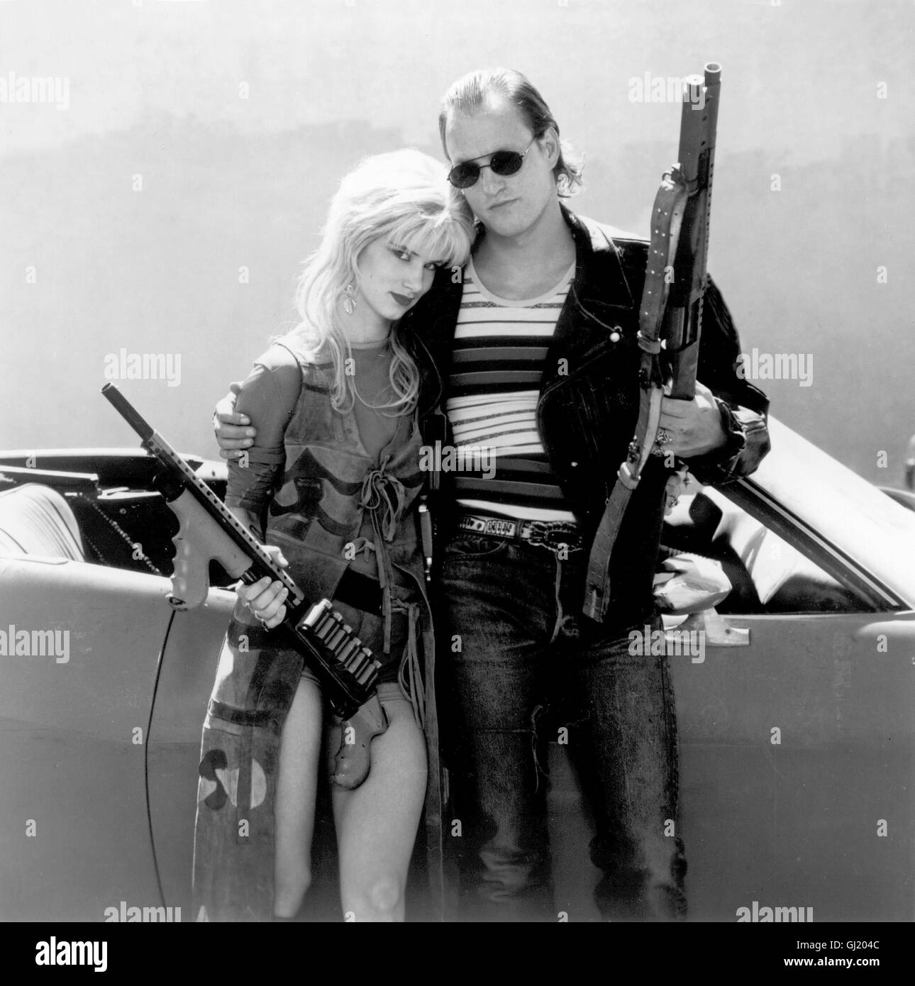 NATURAL Born Killers Mickey Mallory und sind das berüchtigtste Killer-Pärchen Amerikas. Bei ihren Überfällen stets lassen sie einen Überlebenden zurück, der von den « M&M Meurtres' berichten kann. Bild : JULIETTE LEWIS (Mallory), Woody Harrelson (Mickey) Régie : Oliver Stone aka. Natural Born Killers Banque D'Images