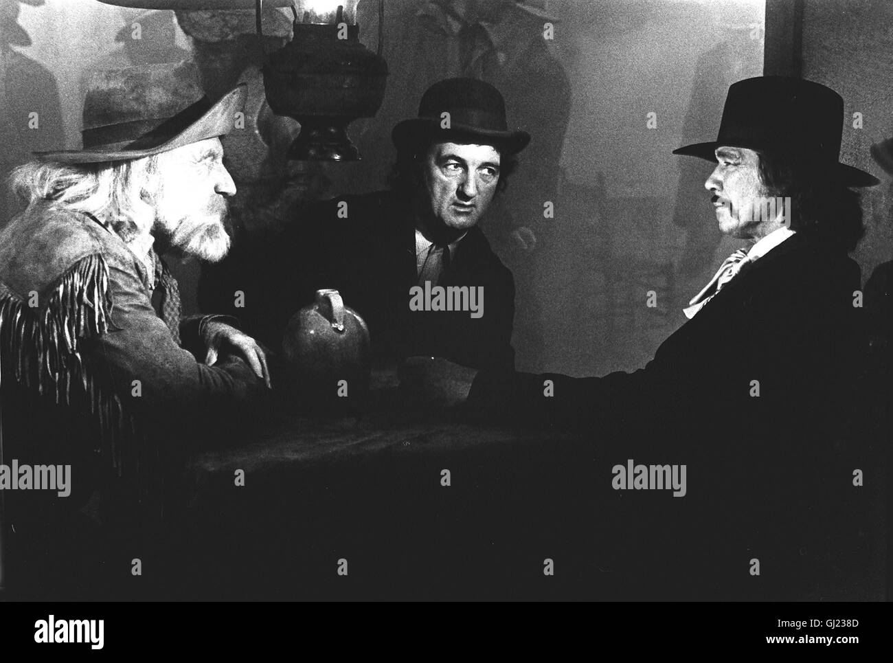 Der weisse Büffel (The White Buffalo) USA 1976 Regie : J. L. Thompson Voir : Jack Warden, PHILIP MONTGOMERY u. CHARLES BRONSON Banque D'Images