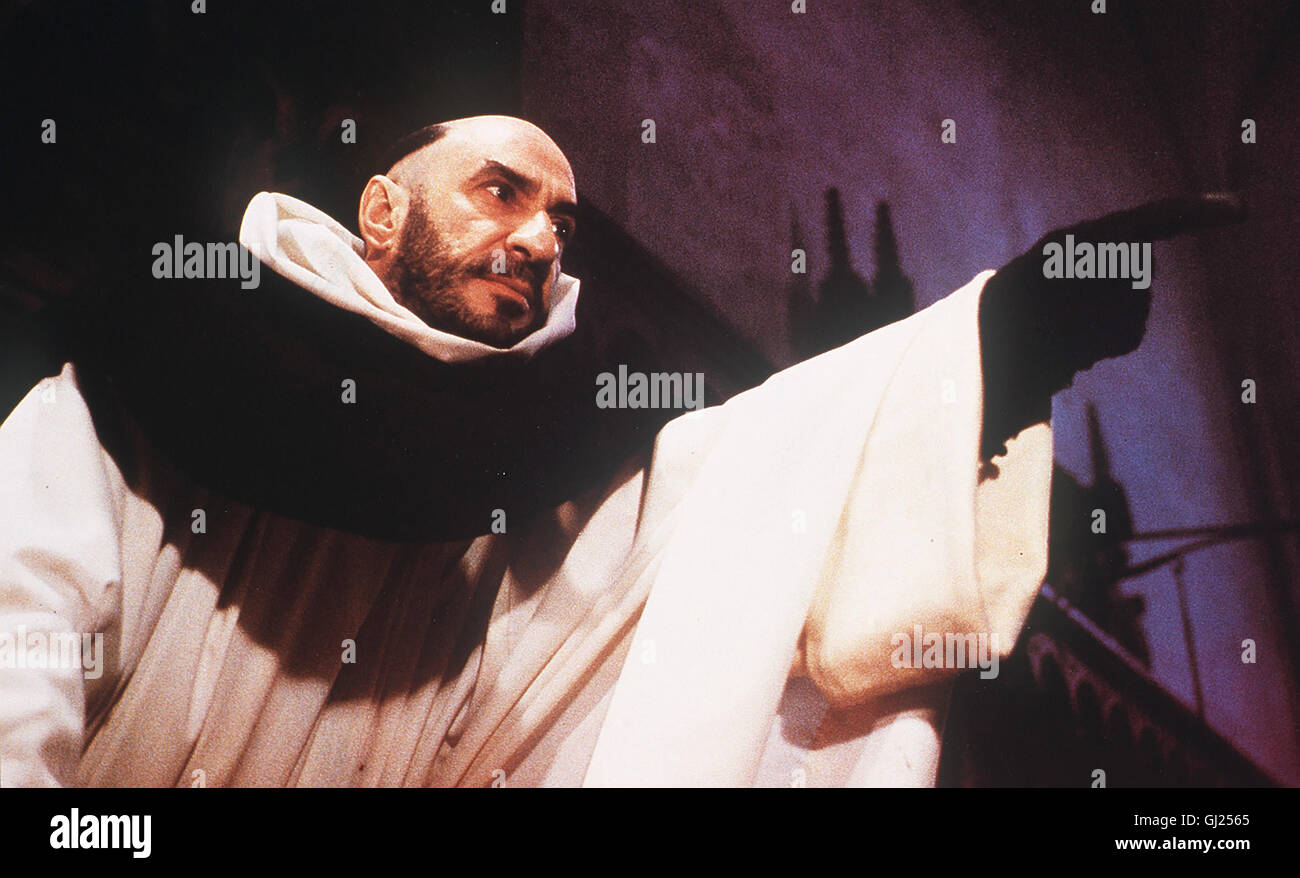 Le nom de la Rose D / Italie / France 1986 - réalisé par Jean-Jacques Annaud F. Murray Abraham comme Saint Inquisiteur Bernardo Gui Banque D'Images