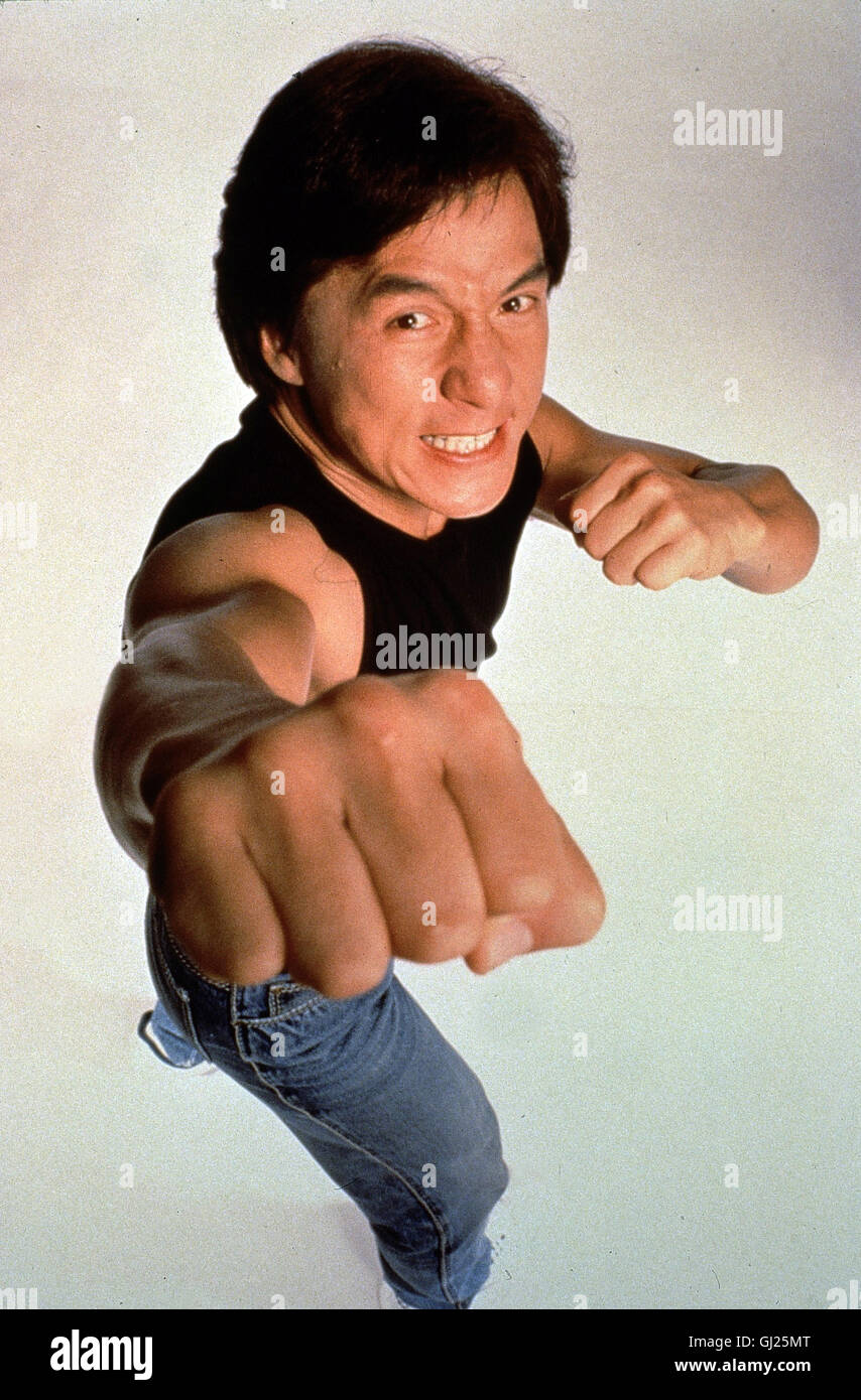 RUMBLE IN THE BRONX Keung (JACKI CHAN-), ein Polizist aus der ist, Hongkong anläßlich seines Onkels Hochzeit in der Bronx. Er nutzt die Zeit, um seinen Urlaub dort zu verbringen. Aber Keung kommt Weder noch Entspannungsprogramm zum zum de visites. Regie : Stanley Tong aka. Jackie Chan dans le Bronx Banque D'Images RUMBLE IN THE BRONX Keung (JACKI CHAN-), ein Polizist aus der ist, Hongkong anläßlich seines Onkels Hochzeit in der Bronx. Er nutzt die Zeit, um seinen Urlaub dort zu verbringen. Aber Keung kommt Weder noch Entspannungsprogramm zum zum de visites. Regie : Stanley Tong aka. Jackie Chan dans le Bronx Banque D'Images