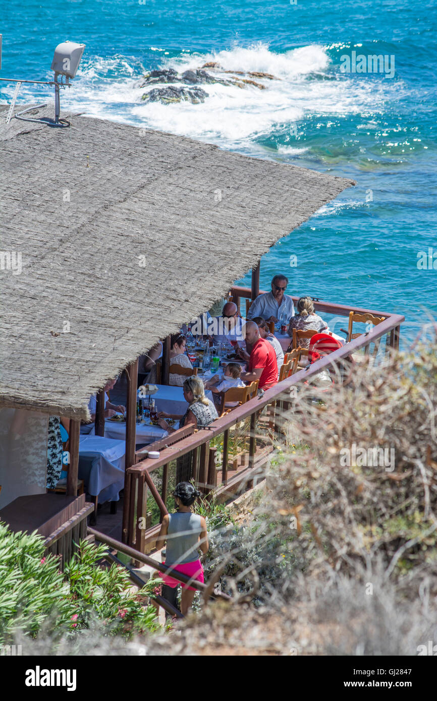 La Cala Restaurant donnant sur la plage de Cala del Barco dans la La Manga Club Resort, Murcie, Espagne Banque D'Images