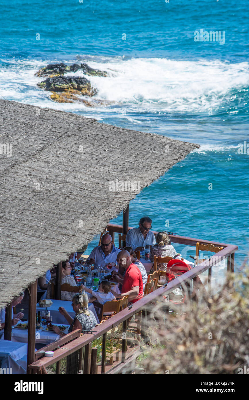 La Cala Restaurant donnant sur la plage de Cala del Barco dans la La Manga Club Resort, Murcie, Espagne Banque D'Images