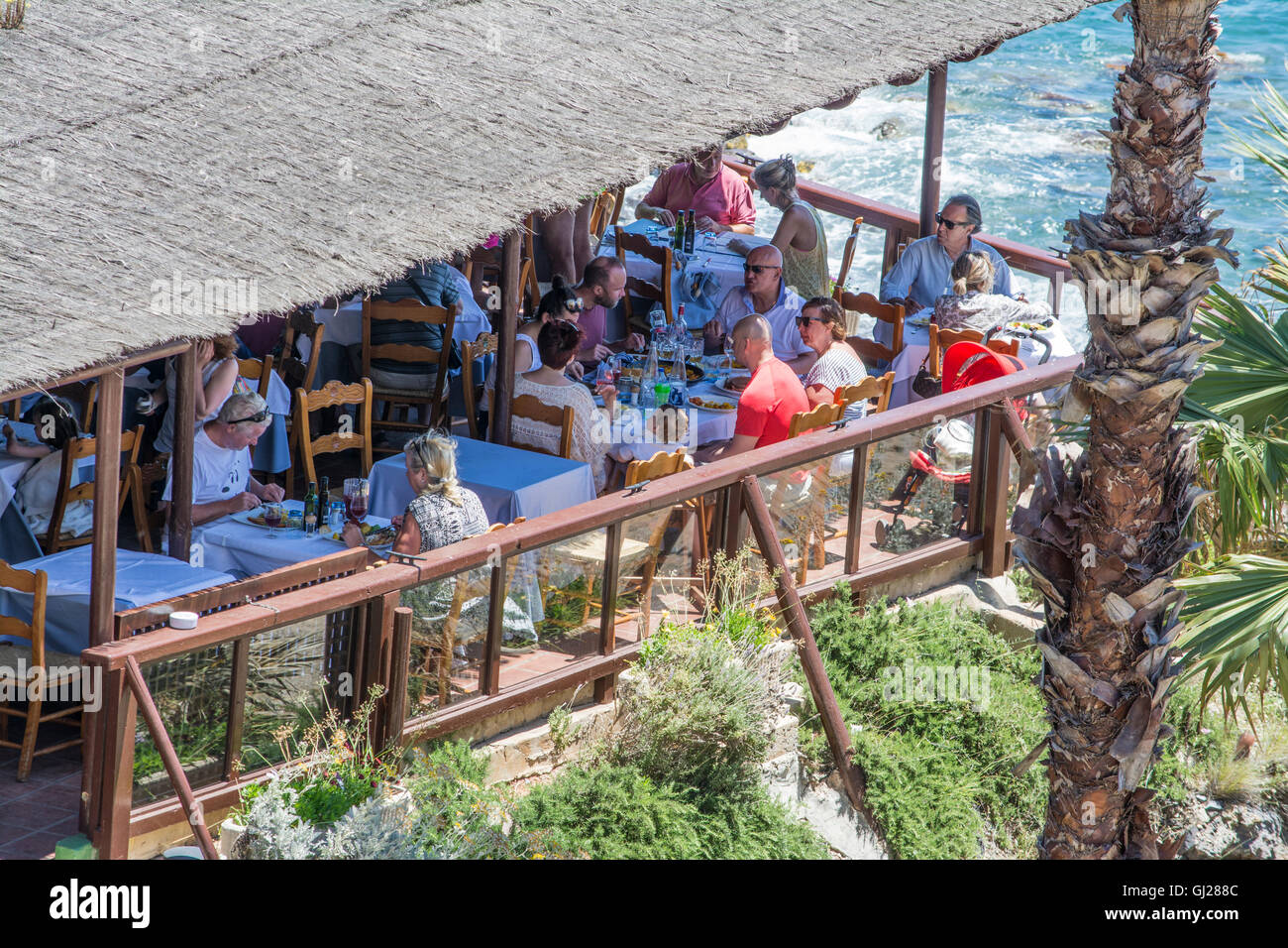 La Cala Restaurant donnant sur la plage de Cala del Barco dans la La Manga Club Resort, Murcie, Espagne Banque D'Images