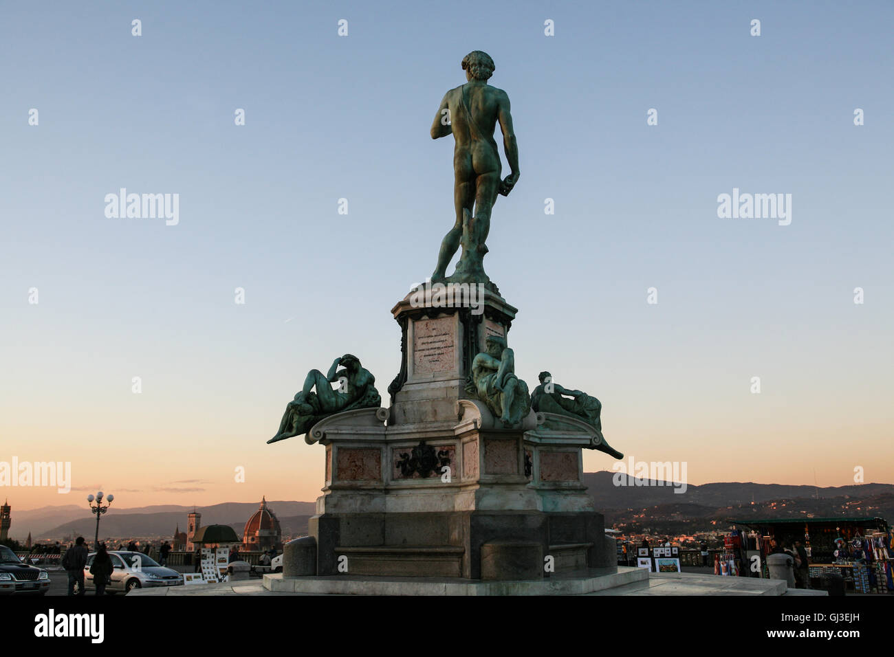 Copie de la statue de David à la Piazzale Michelangelo Florence au coucher du soleil/ Florence, Toscane, Italie. © Paul Quayle Banque D'Images