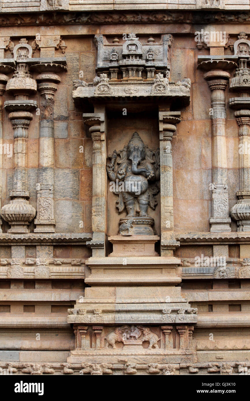 Statue Ganesh sur un mur voir au Temple Brihadeshwara Tanjavur,TamilNadu. L'Inde Banque D'Images