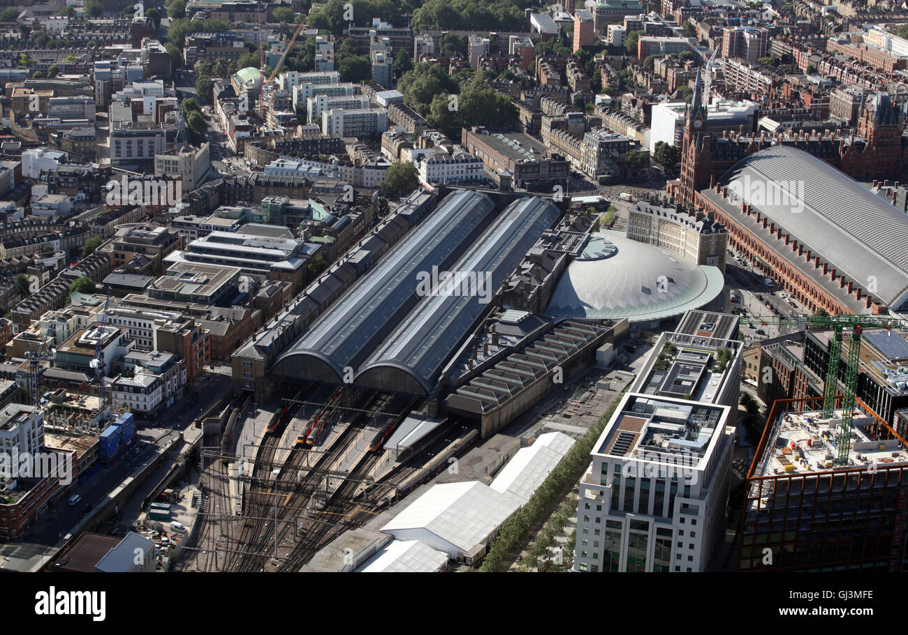Vue aérienne de Kings Cross et St Pancras, London, UK Banque D'Images