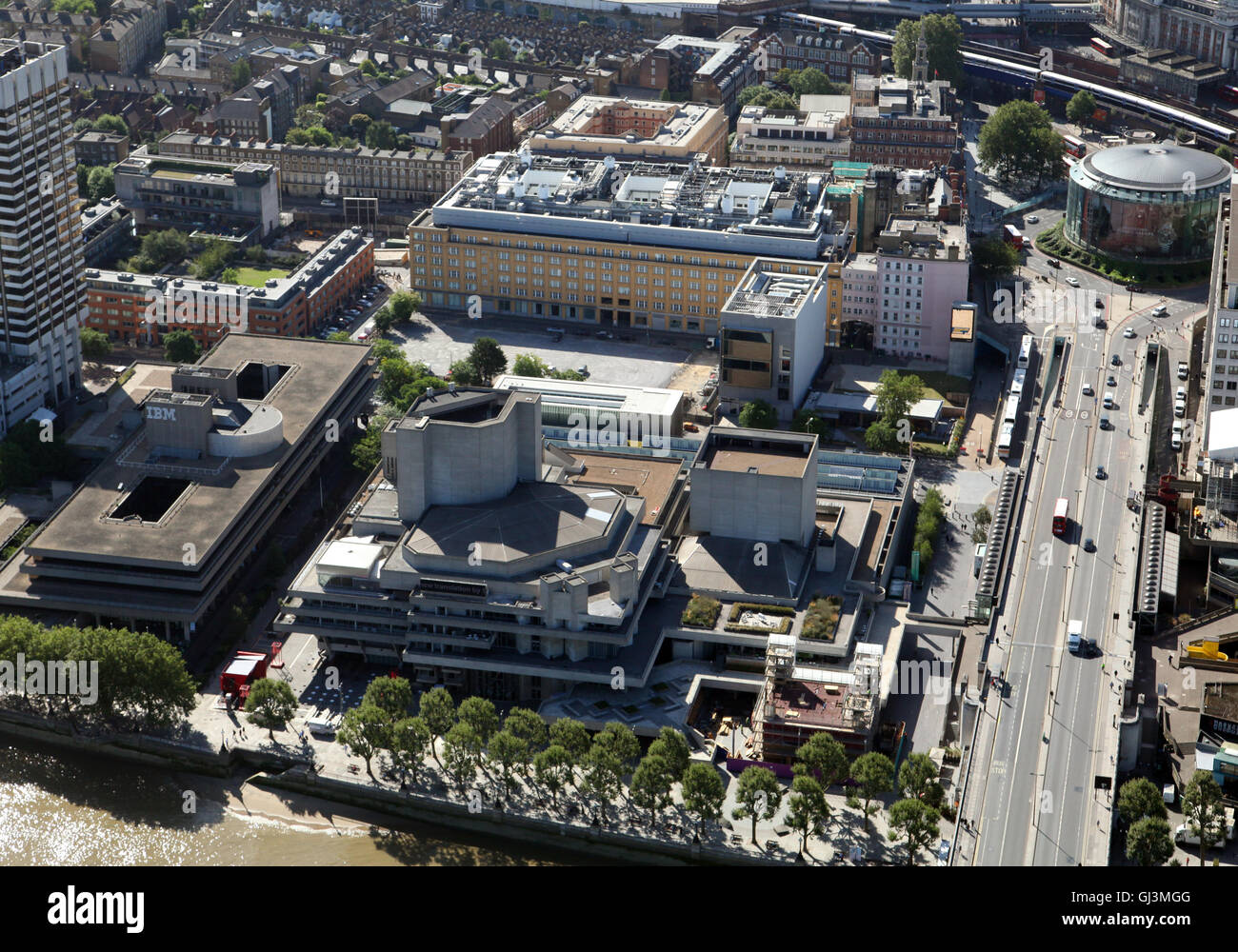 Vue aérienne de National Theatre, London Studios, Cottesloe Theatre, Franklin Williams Building, Lambeth, London SE1, Southbank Banque D'Images