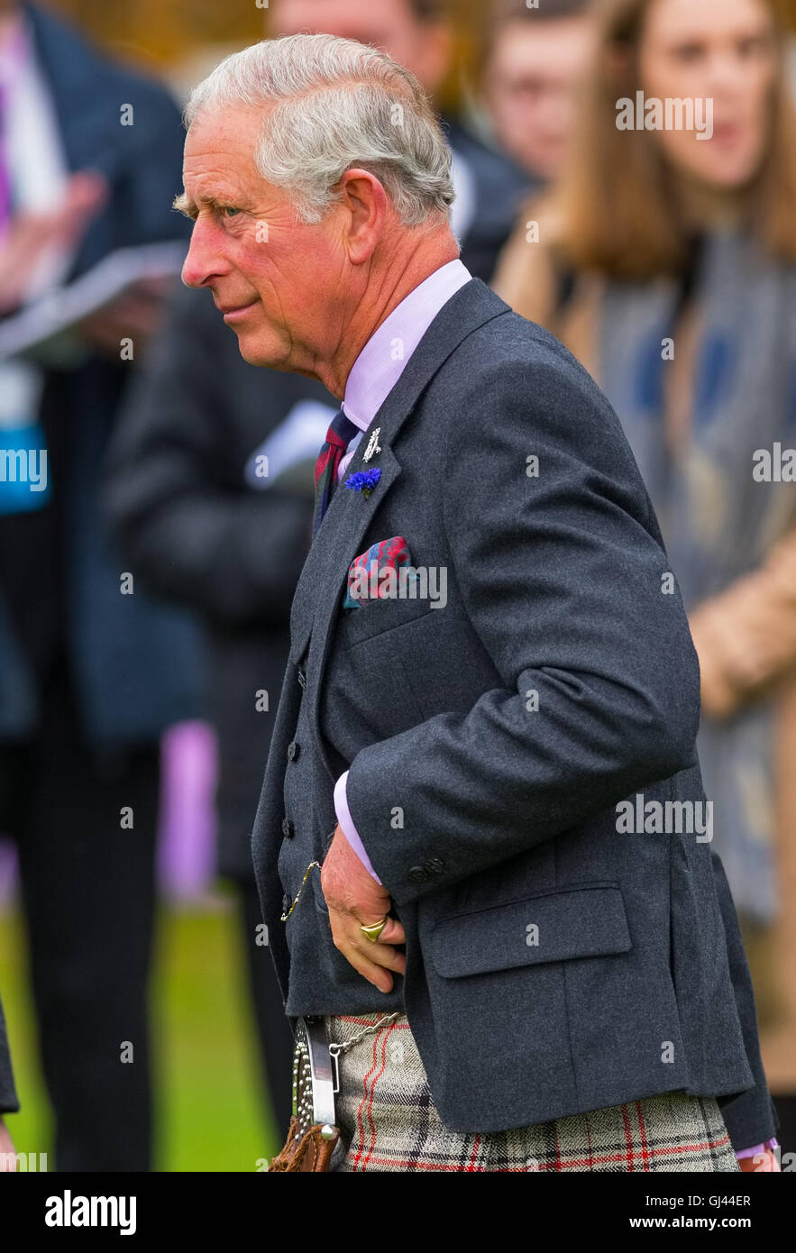 Ballater, dans l'Aberdeenshire, Ecosse, Royaume-Uni. 11 août 2016. C'est Charles prince de Galles et duc de Rothesay à Ballater Jeux. Banque D'Images