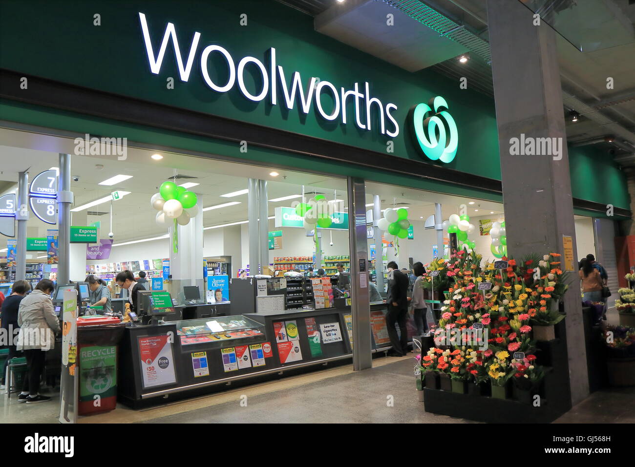Supermarket shopping australia Banque de photographies et d'images à haute  résolution - Alamy