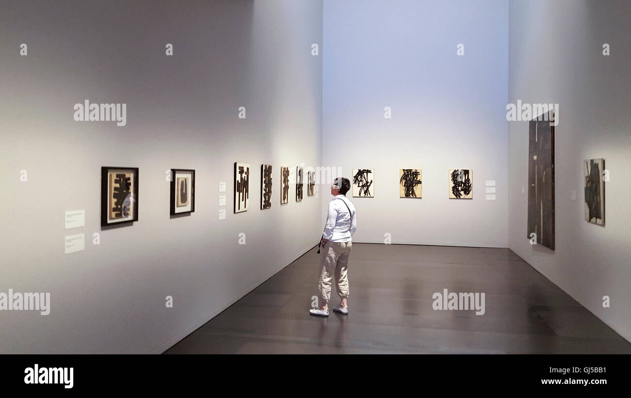 Musée Pierre Soulages . Artiste peintre français. Rodez. L'Aveyron. France Banque D'Images