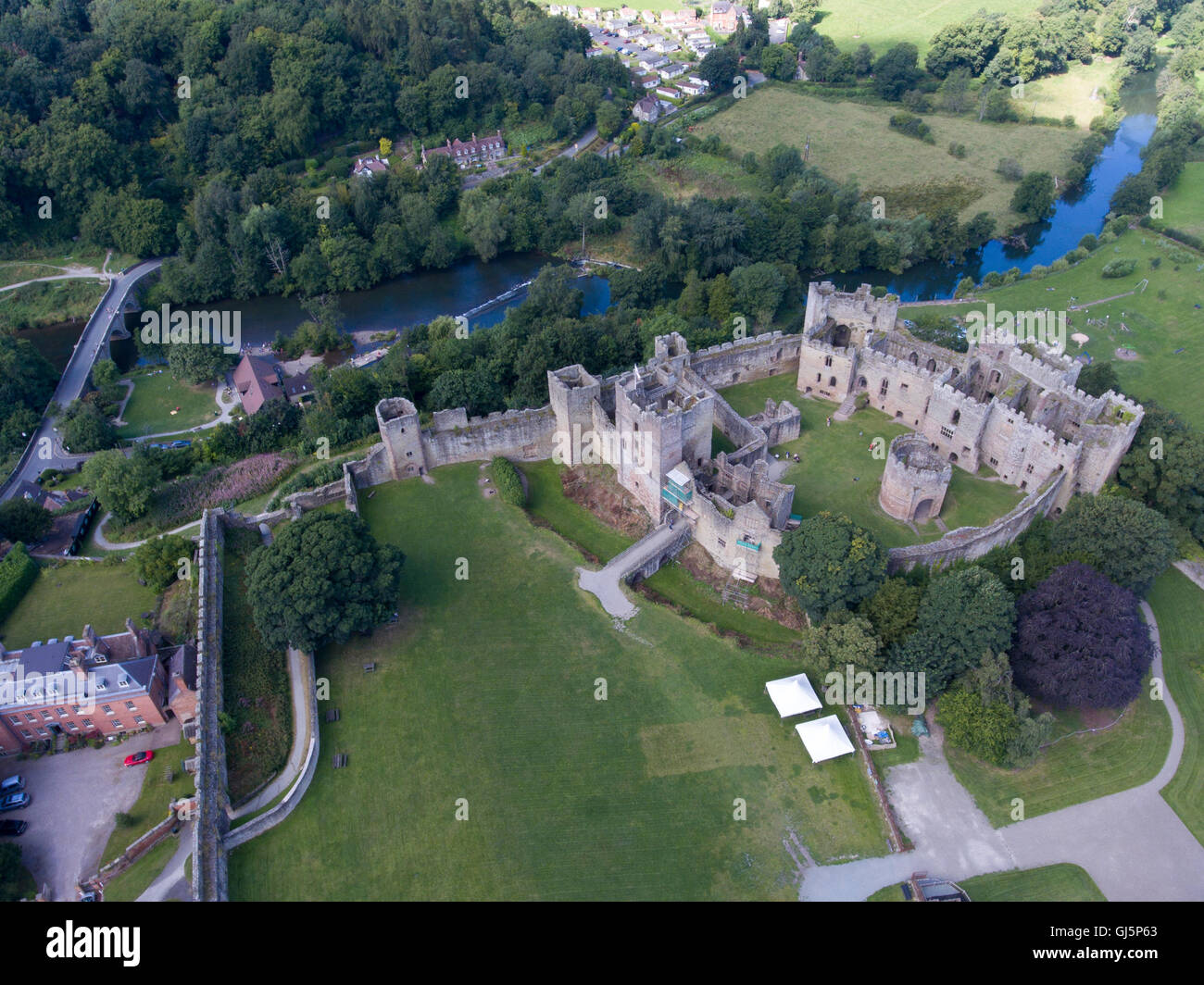 Vue aérienne du château de Ludlow, Shropshire Banque D'Images