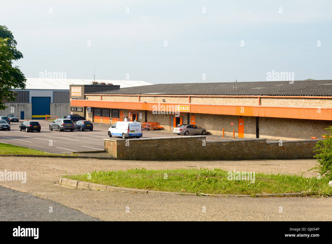 Magasin de gros Booker sur Industrial Estate à Bedford, Bedfordshire, Angleterre Banque D'Images