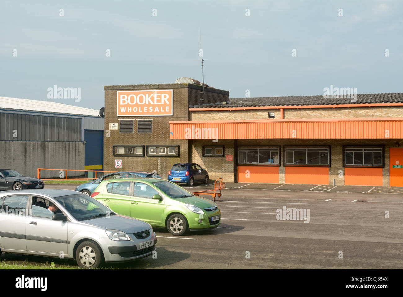 Magasin de gros Booker sur Industrial Estate à Bedford, Bedfordshire, Angleterre Banque D'Images