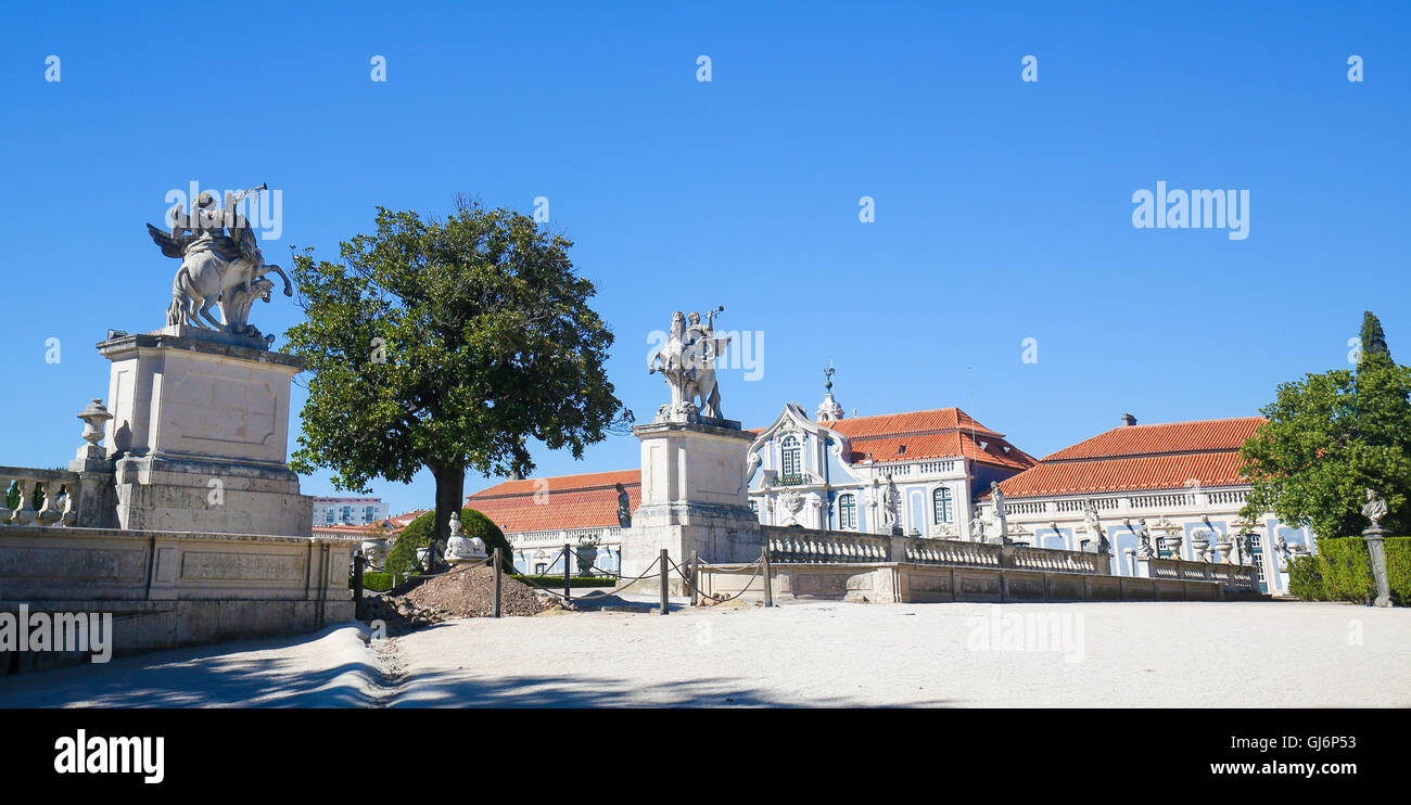 Le Palais de Queluz, est un palais du xviiie siècle situé à Queluz, Sintra, dans la municipalité du district de Lisbonne. Banque D'Images