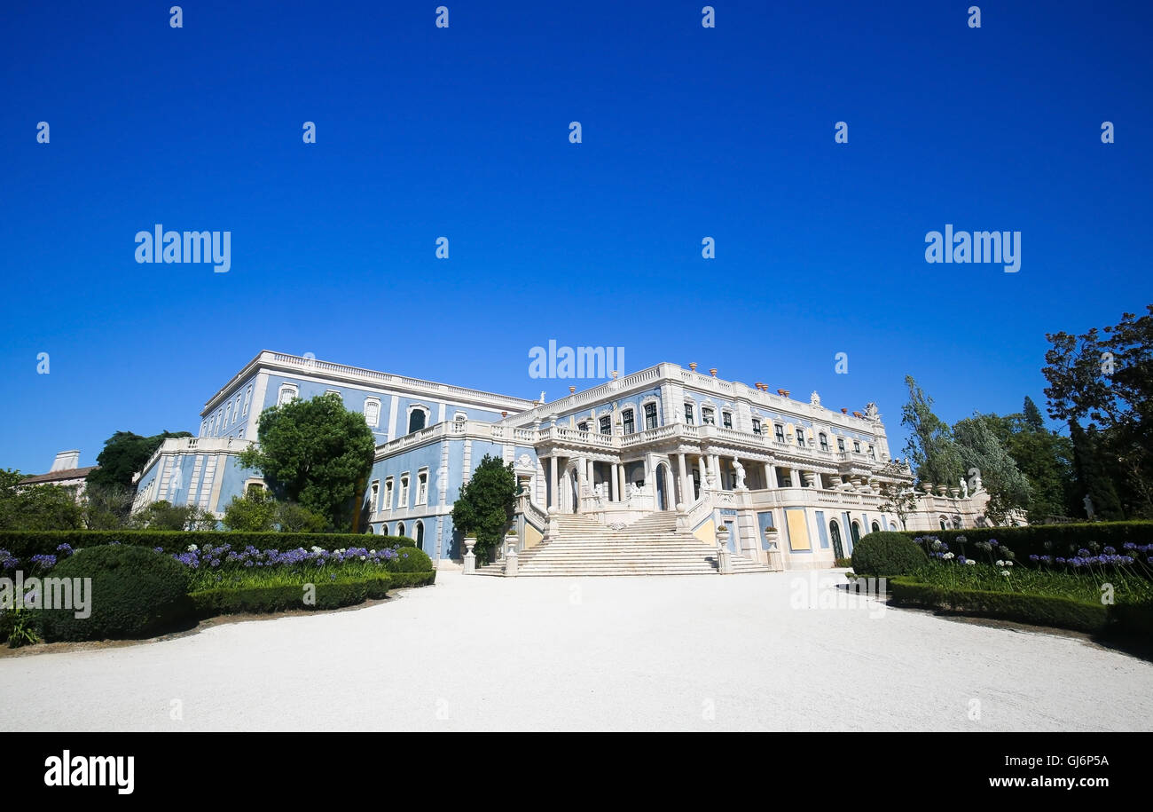 Le Palais de Queluz, est un palais du xviiie siècle situé à Queluz, Sintra, dans la municipalité du district de Lisbonne. Banque D'Images