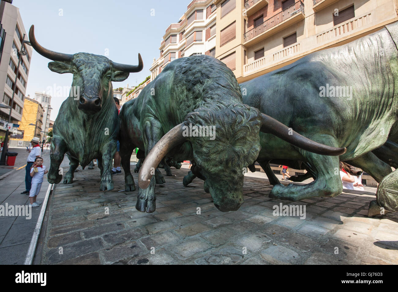 Célèbre de taureaux dans les rues de Pampelune, Espagne.Juillet festival, événement. Banque D'Images