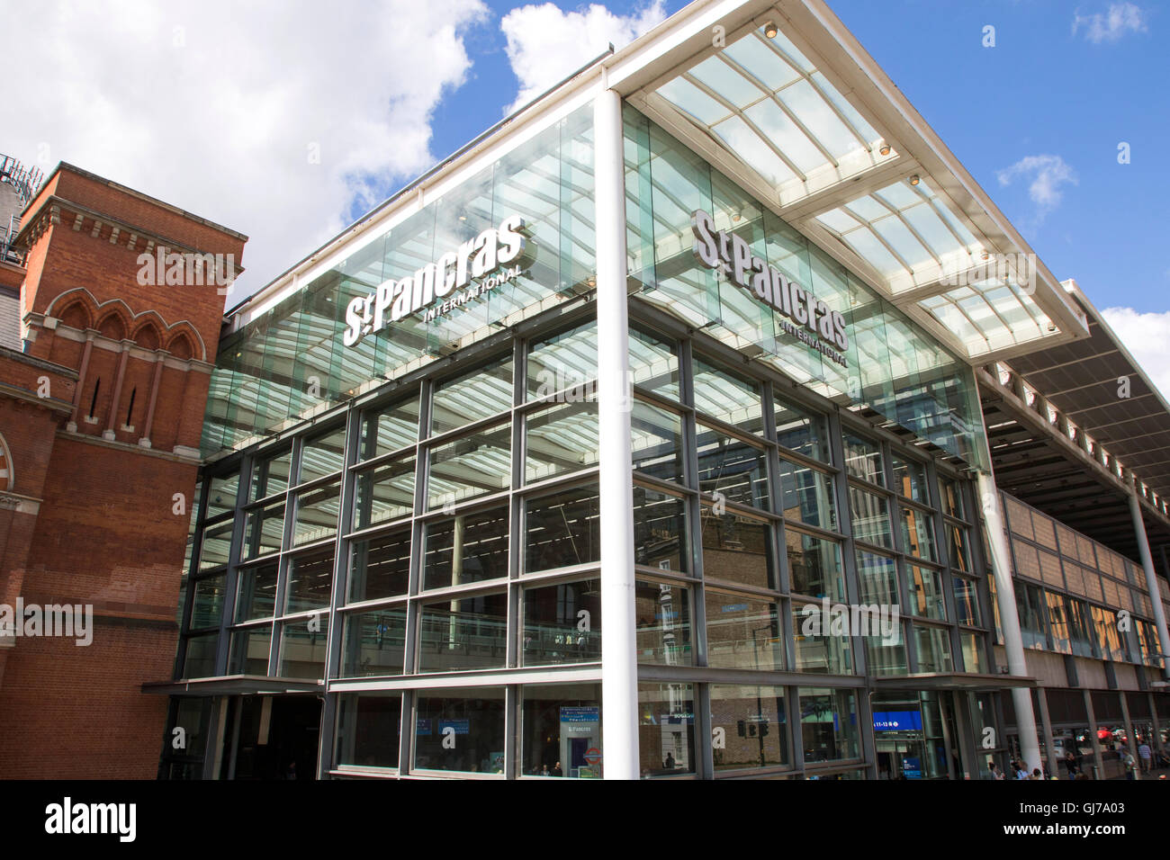 La gare internationale de St Pancras à Londres UK Banque D'Images